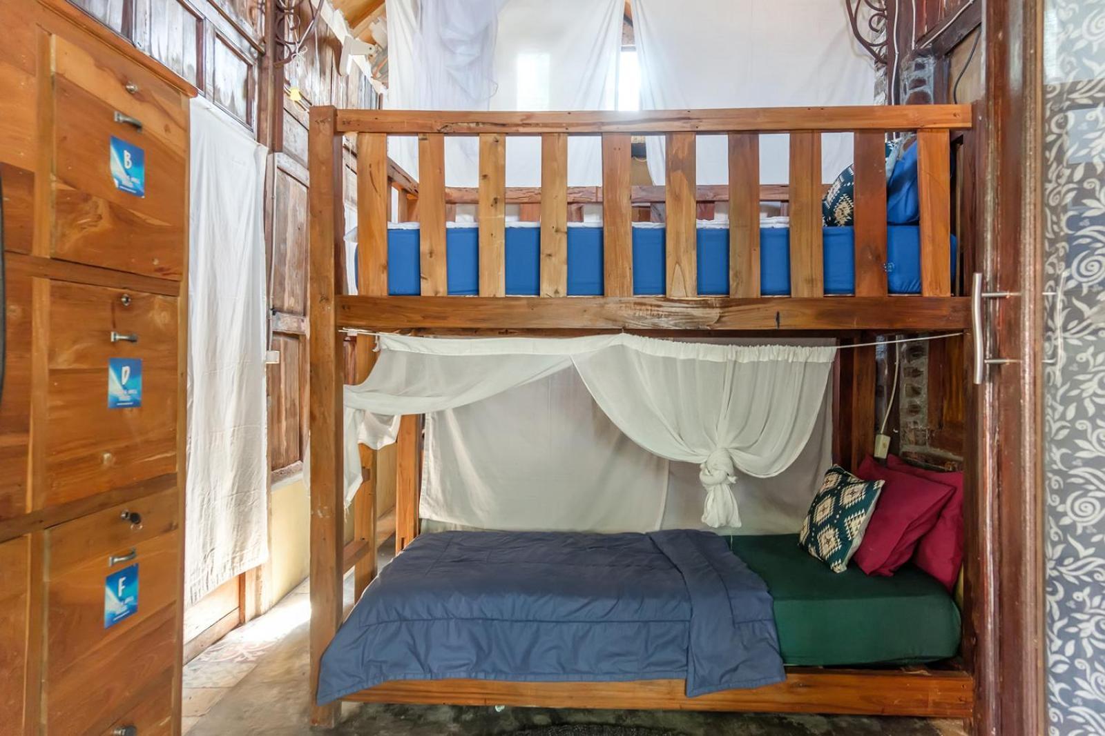 Twospaces Living At Wave And Chill House, Canggu Exteriör bild