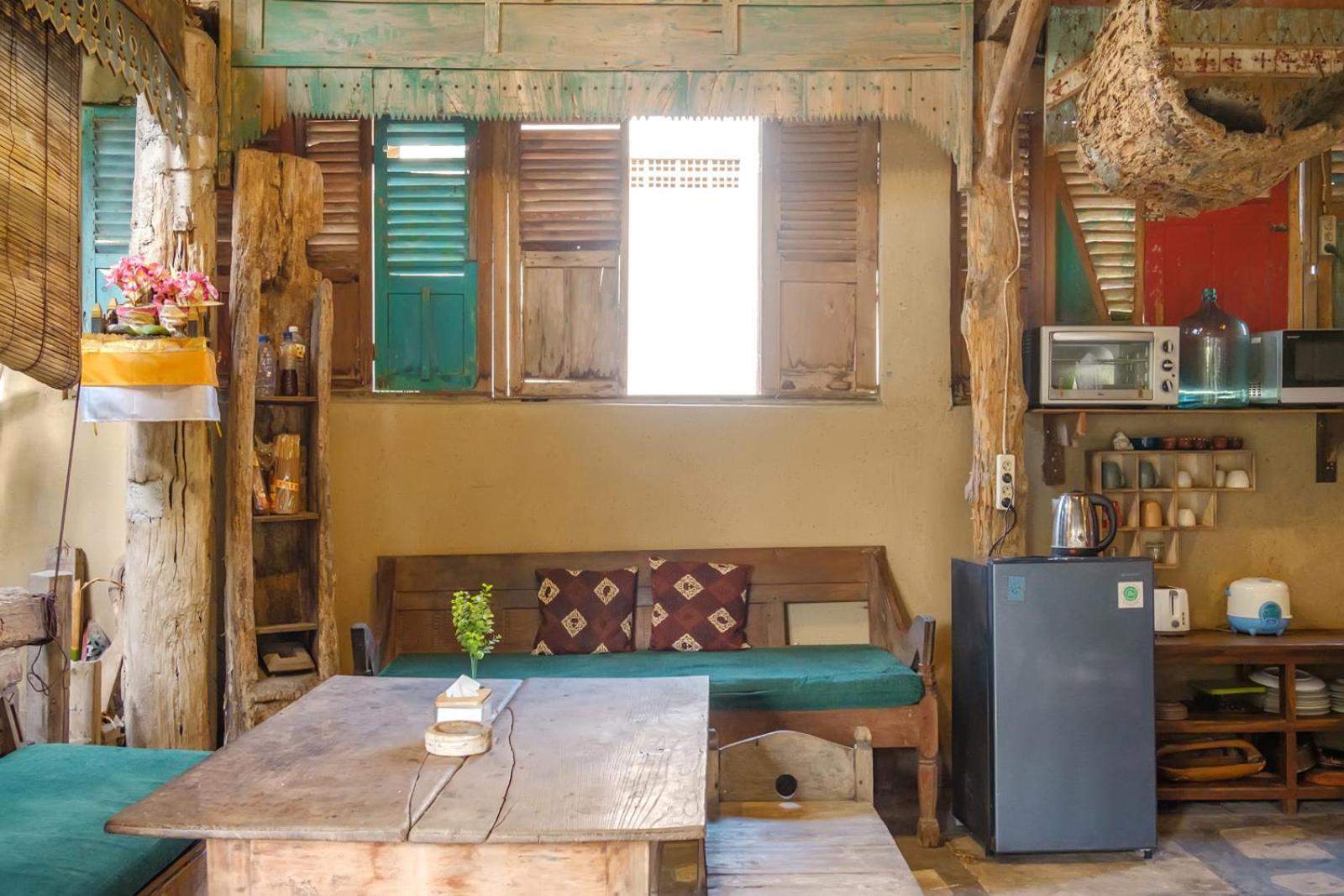 Twospaces Living At Wave And Chill House, Canggu Exteriör bild