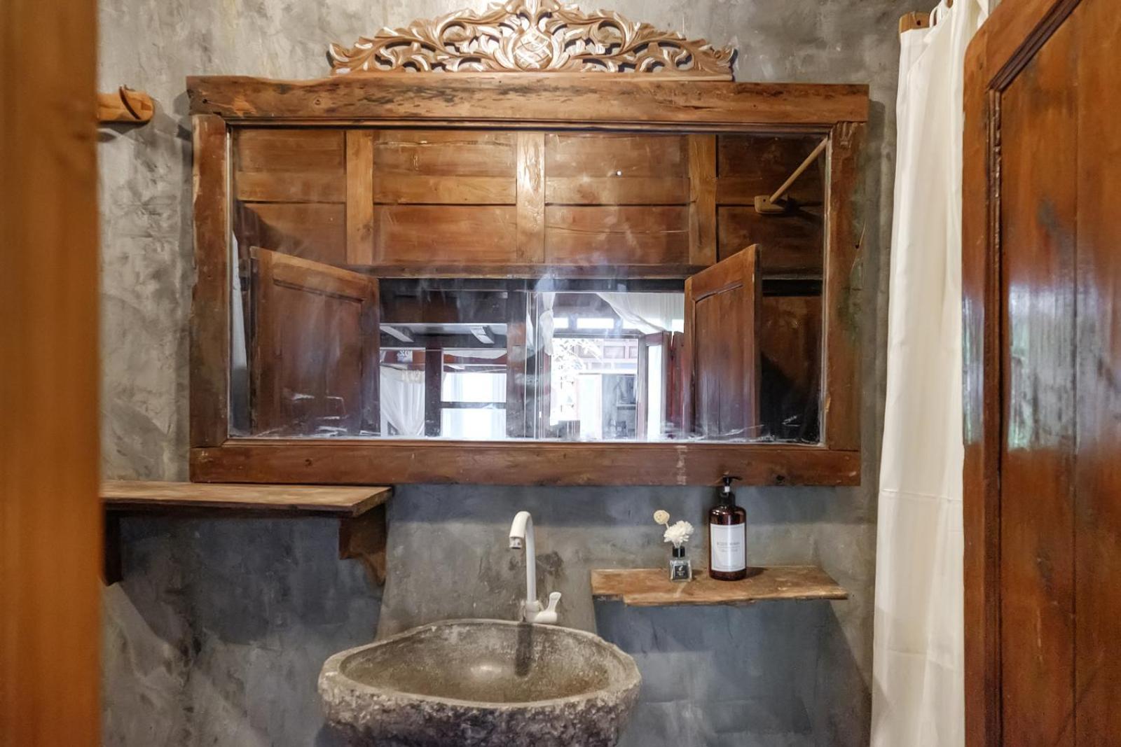 Twospaces Living At Wave And Chill House, Canggu Exteriör bild